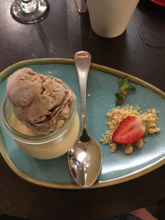 Finz Restaurant - Hotel NSW 1
