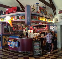 Cruzin' in the 50's Diner - Hotel NSW