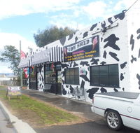 The Cow Shed - Hotel NSW
