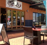 Moments Cafe - Hotel NSW