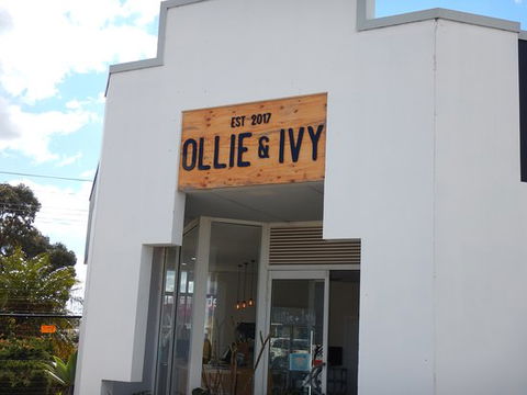 Ollie And Ivy - Hotel NSW 0