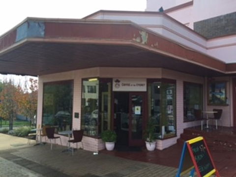 Esther Cafe - Hotel NSW 0