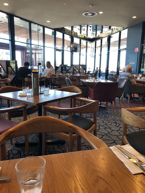Banyan Restaurant & Deck - Hotel NSW 1