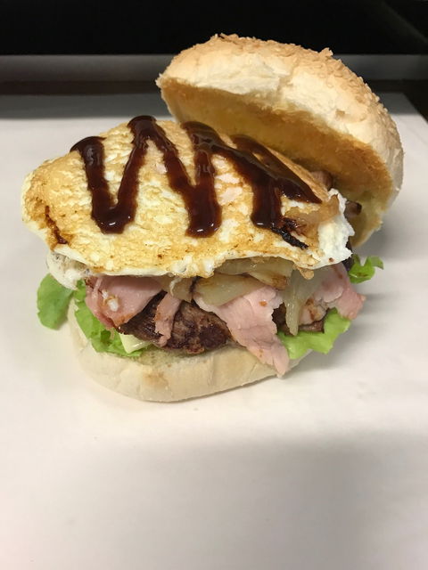 Beachmere Takeaway - Hotel NSW 4