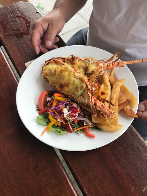 North Lakes Tavern - Hotel NSW 2