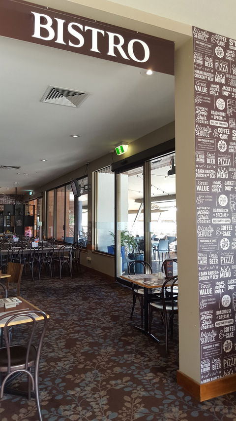 Kings Beach Tavern - Hotel NSW 1