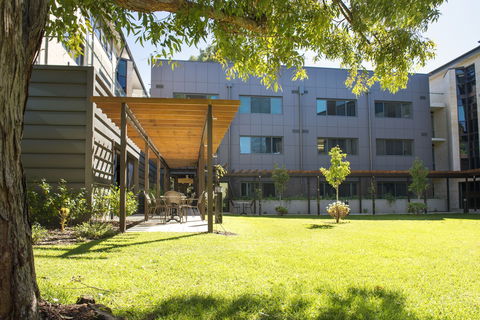 St Catherine's On Park - Hotel NSW 2