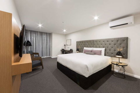 Avenue Hotel Canberra - Hotel NSW 2