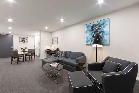 Avenue Hotel Canberra - Hotel NSW 5