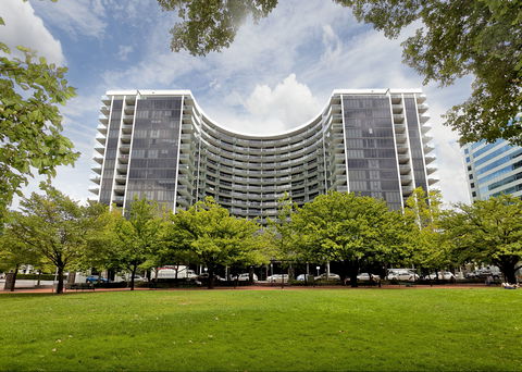 Astra Canberra Manhattan - Hotel NSW 0