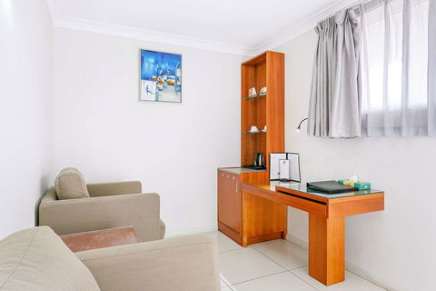 Comfort Inn & Suites Burwood - Hotel NSW 13