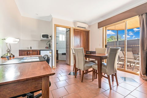 The Georgian Motor Lodge - Hotel NSW 0