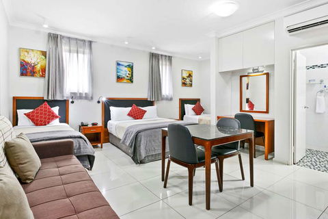 Comfort Inn & Suites Burwood - Hotel NSW 5