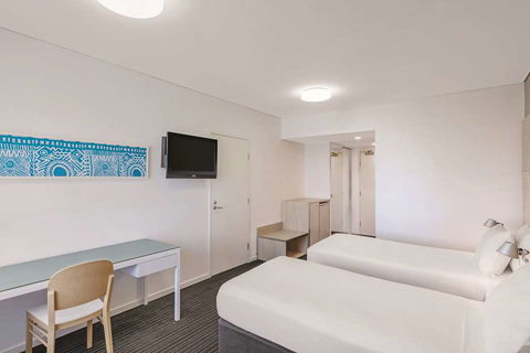 Vibe Hotel Darwin Waterfront - Hotel NSW 9