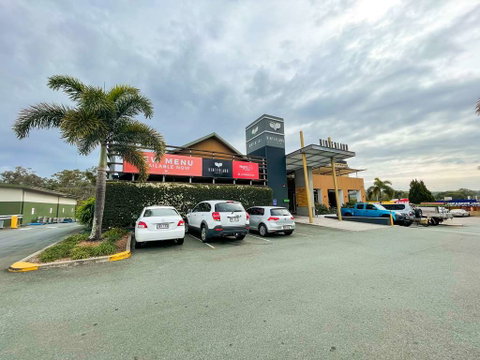 Nightcap at Hinterland Hotel - Hotel NSW 0