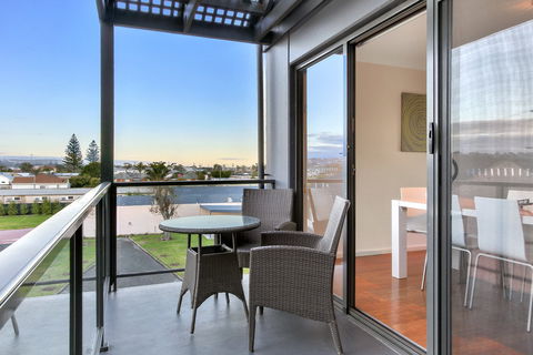 Bellevue On The Lakes - Hotel NSW 1