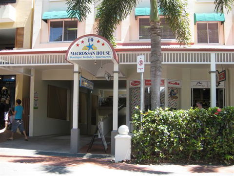 Macrossan House Boutique Holidays Apts - Hotel NSW 1