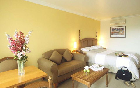Best Western Plus The Tudor-Box Hill - Hotel NSW 2