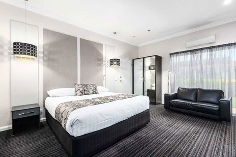 Comfort Inn Deakin Palms - Hotel NSW 1