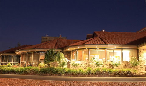 Julie-Anna Bendigo - Hotel NSW 0
