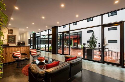 Essence Hotel Carlton - Hotel NSW 2