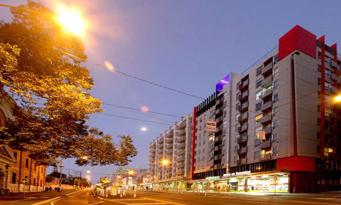 Arrow On Swanston - Hotel NSW 1