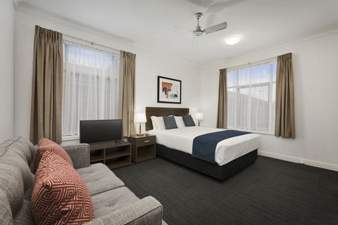 Quest Dandenong - Hotel NSW 2