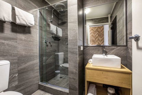 Nightcap At Sylvania Hotel - Hotel NSW 2