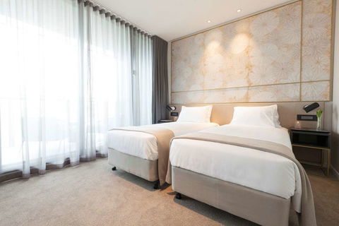 Skye Suites Green Square - Hotel NSW 6