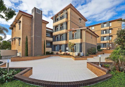 Comfort Inn & Suites Burwood - Hotel NSW 1