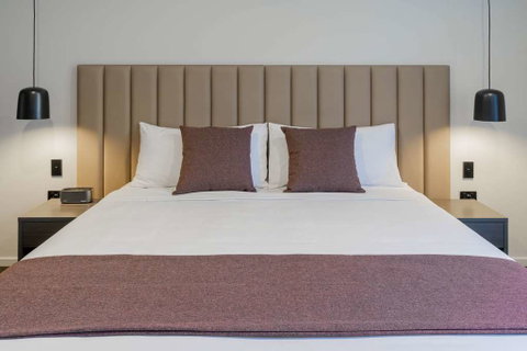 Abode Belconnen - Hotel NSW 1