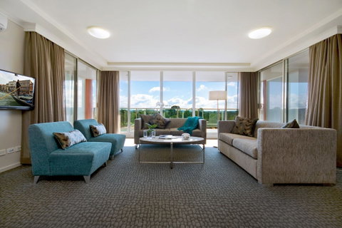 Pacific Suites Canberra - Hotel NSW 1