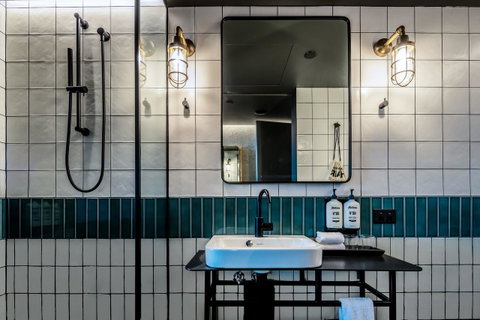 Ovolo Nishi - Hotel NSW 12