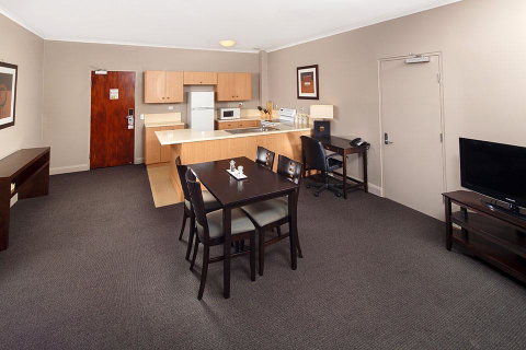 Quality Hotel Dickson - Hotel NSW 7