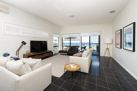 Mollymook Beachfront Penthouse 9 - Hotel NSW 1