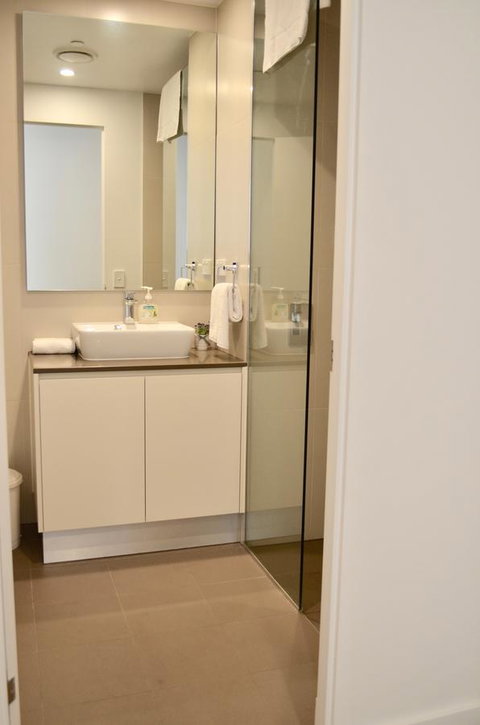 VUEonKW - Hotel NSW 12