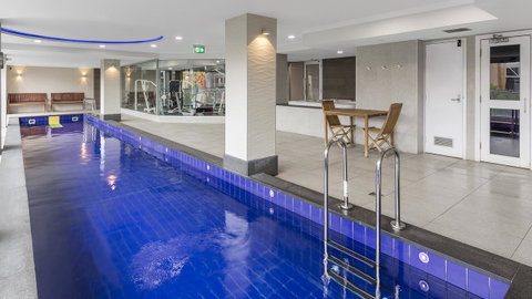 Oaks Adelaide Embassy Suites - Hotel NSW 6