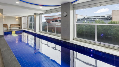 Oaks Adelaide Embassy Suites - Hotel NSW 7