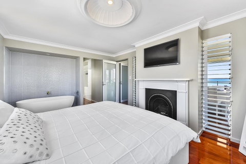 Aloha Waterfront Properties - Hotel NSW 12