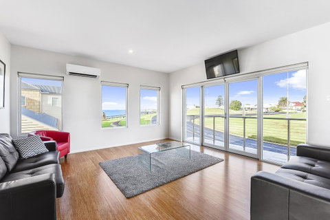 Aloha Waterfront Properties - Hotel NSW 30