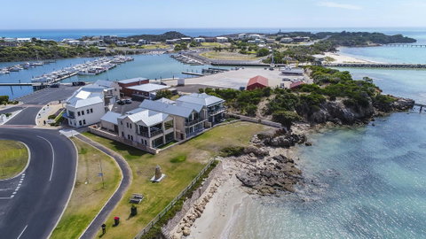 Aloha Waterfront Properties - Hotel NSW 0