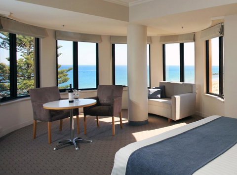 Stamford Grand Adelaide - Hotel NSW 5