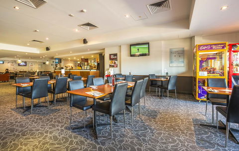 Nightcap At Rose & Crown Hotel - Hotel NSW 22