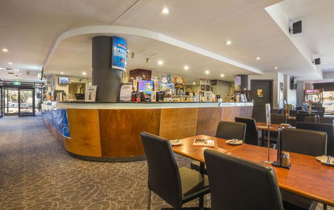 Nightcap At Rose & Crown Hotel - Hotel NSW 21