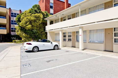 Glenelg Oasis Studios - Hotel NSW 6