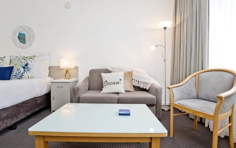 Glenelg Oasis Studios - Hotel NSW 9