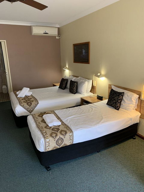 Cumberland Motor Inn - Hotel NSW 9