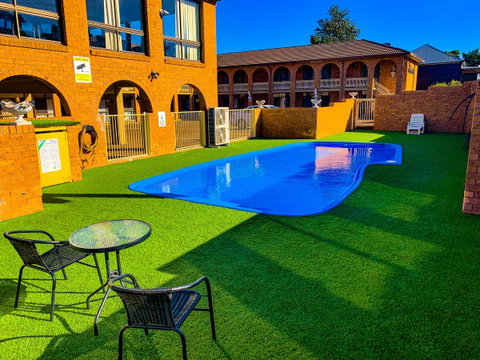 Cumberland Motor Inn - Hotel NSW 2
