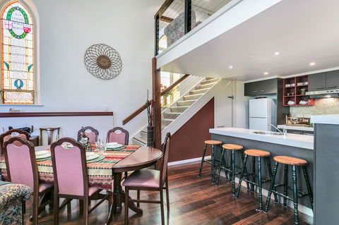 \'THE CHURCH\' Guest Home, Gawler Barossa Region - Hotel NSW 2