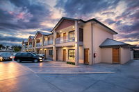 Book Renmark Accommodation Vacations Hotel NSW Hotel NSW